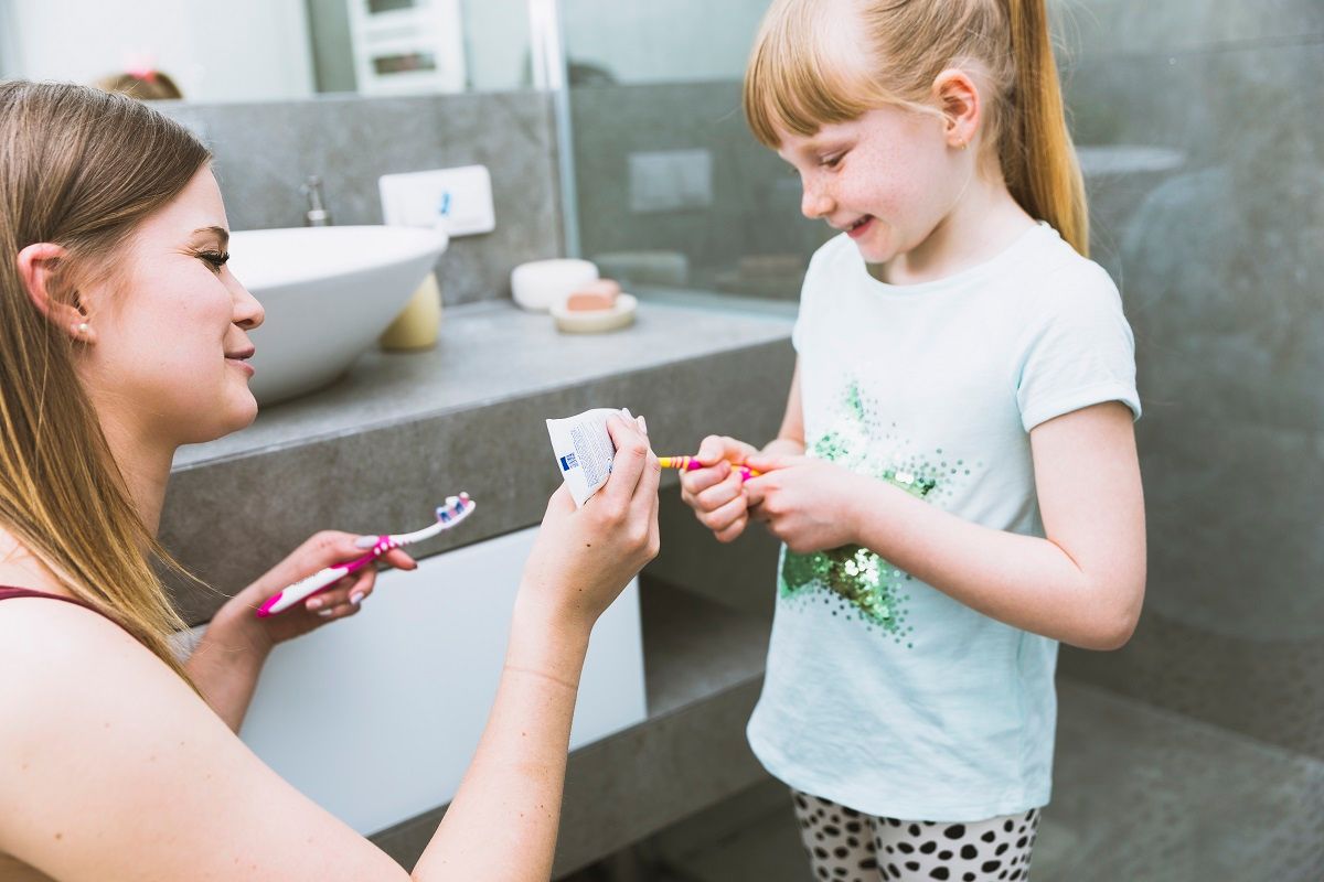 A Parent's Guide to Children's Oral Health: Tips for Healthy Teeth